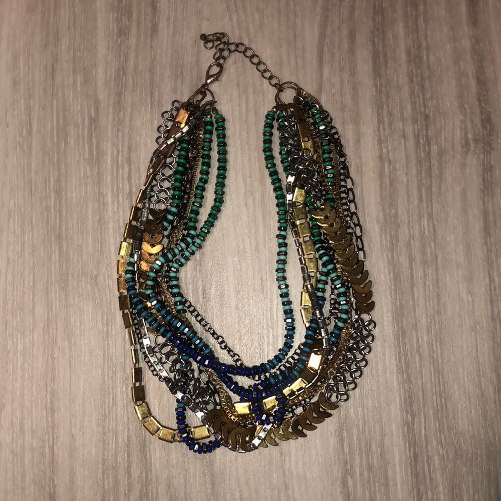 Statement necklace